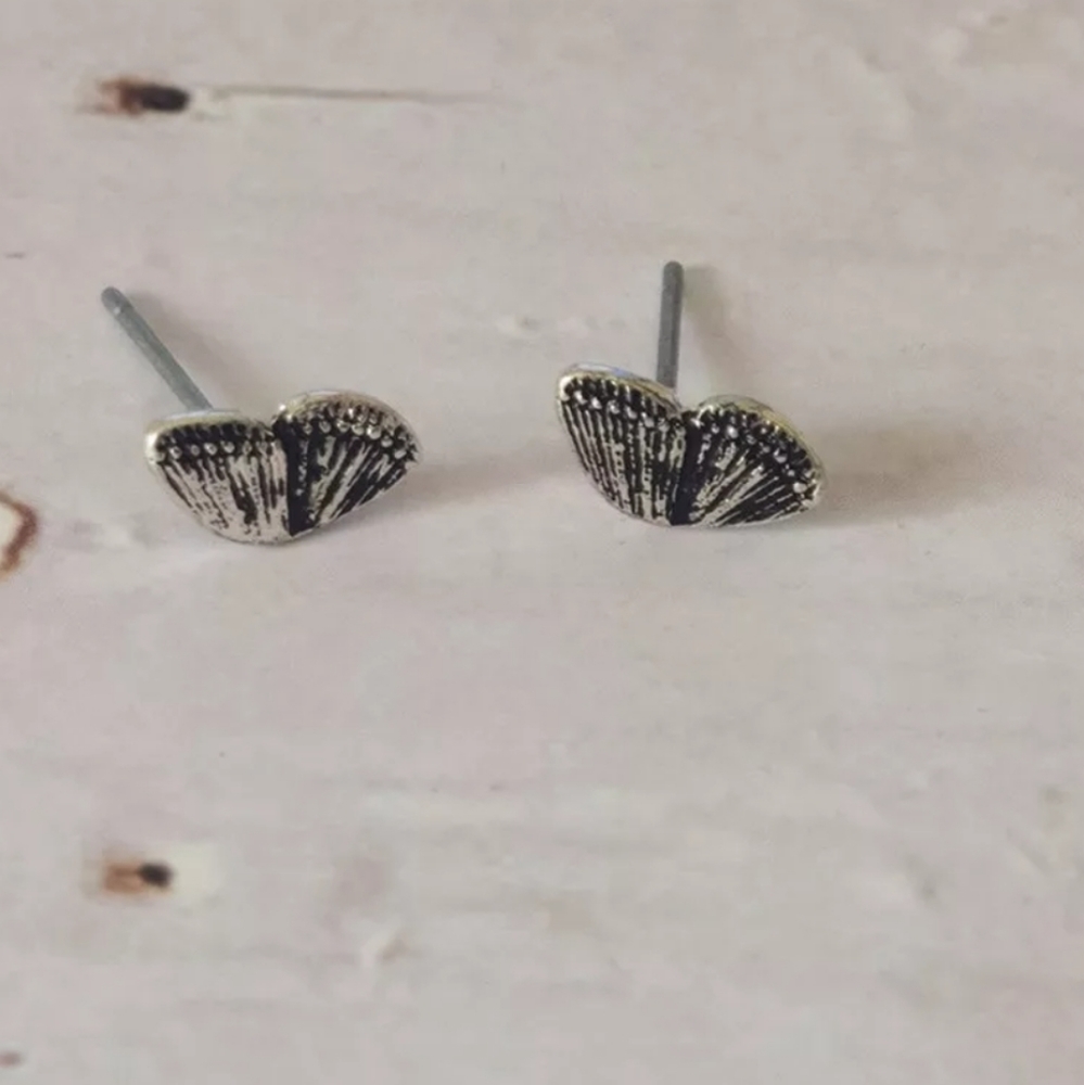 💎✨ Butterfly Wings Earrings - Picture 6 of 7
